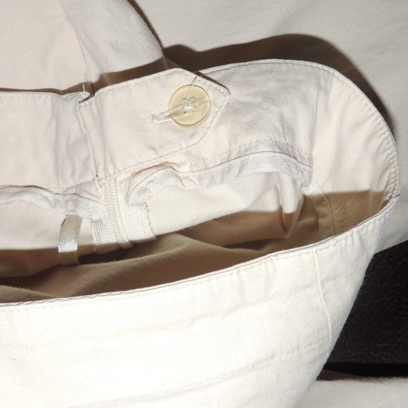 Gap Women's - Form Fitting Side Fastening/Zipper Dress Casual Capri Pant - Picture 5 of 7